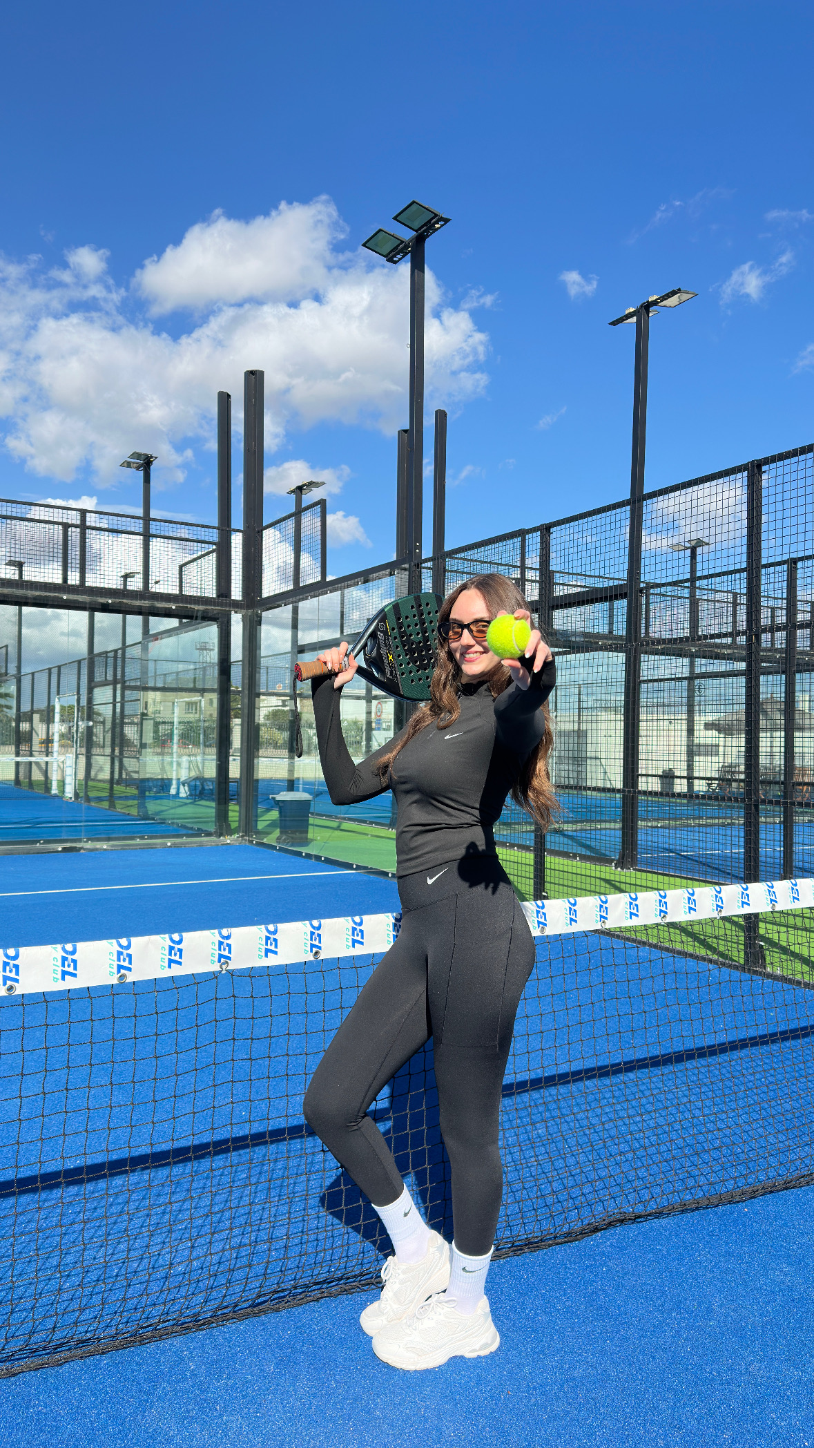 Haut de sport à manches longues Nike Noir – Image 3